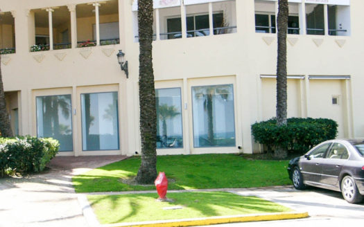 Commercial Premises for sale Sotogrande Puerto Deportivo Reference O128