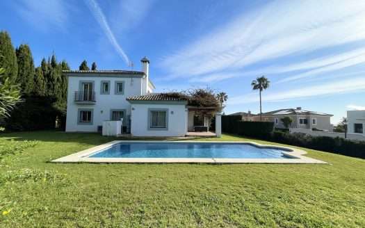 Villa en venta Alcaidesa - Referencia 327-01230P