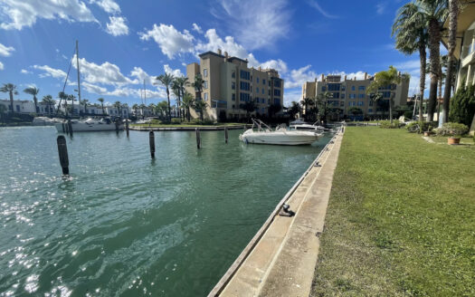 Atraque en venta Marina de Sotogrande - Referencia 327-01196P24