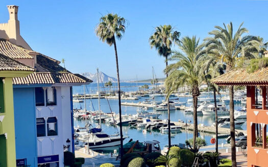 Apartamento-Sotogrande Puerto Deportivo | 327-01108P