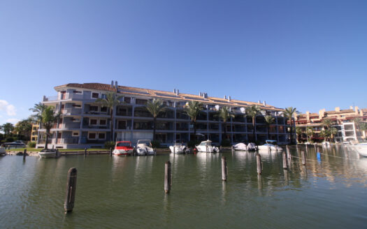 Atraque en venta Marina de Sotogrande - Referencia 327-00483P