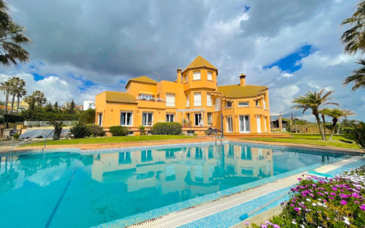 Villa for sale Alcaidesa Reference 327-00714P
