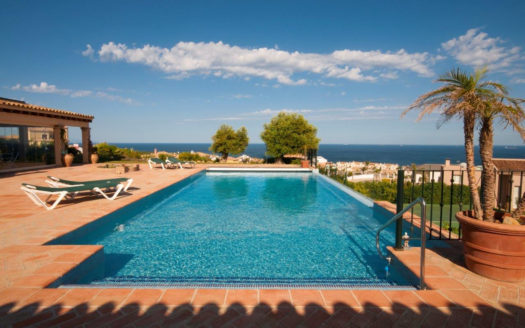 Villa for sale Alcaidesa Reference 327-00549P