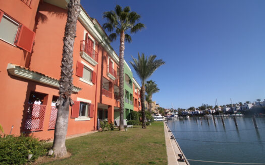 Atraque en venta Marina de Sotogrande - Referencia 327-00507P